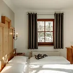Hotel Lerch 4*