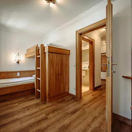Lerch Hotel 4*