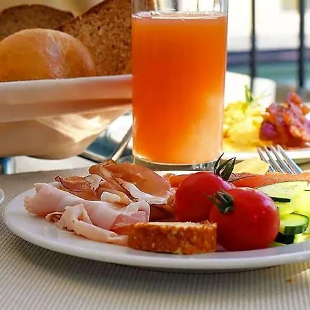 Lerch Hotel 4*