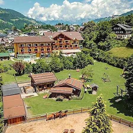 Lerch Hotel